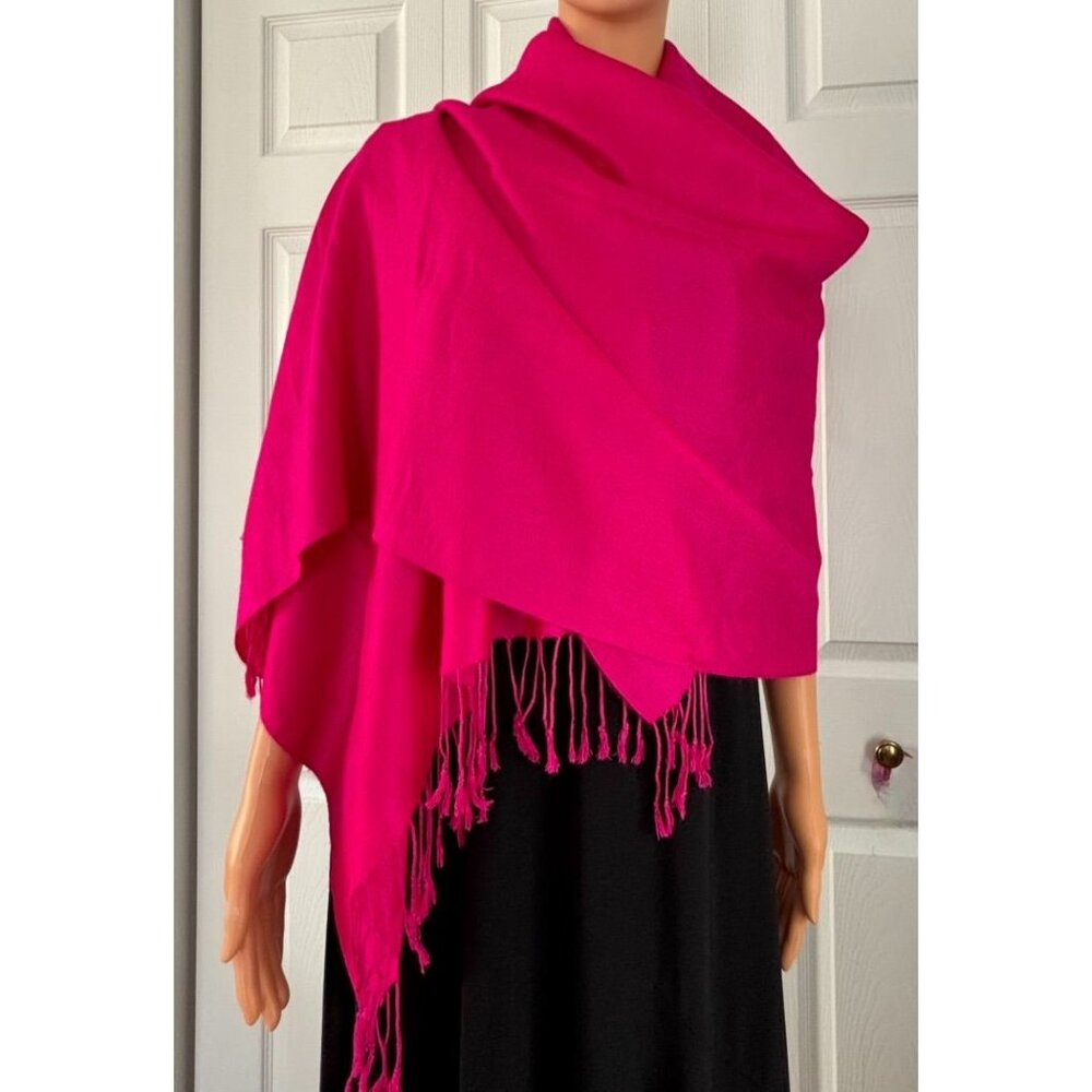 Pashmina Shawl or Wrap in Bright Pink/Fuchsia Tassels 70% Pashmina 30% Silk WTag